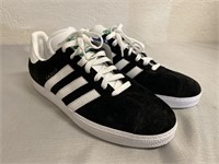 Adidas Gazelle Shoe Size 10.5 US