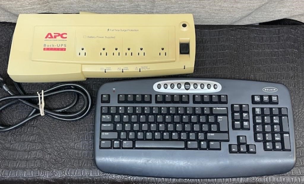 COMPUTER SURGE PROTECTOR & KEYBAORD