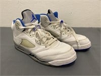 Air Jordans 5 Retro- Size 7Y