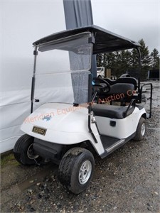 EZ-GO Golf Cart w/ Charger