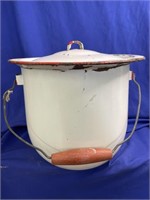 Enamelware chamber pot with lid. LLC  Red ring