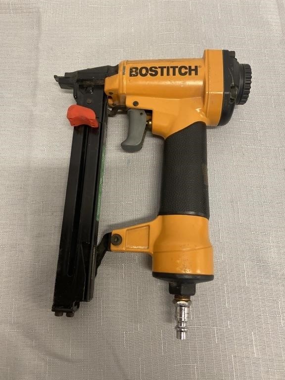 Bostitch Pneumatic Staple Gun