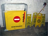 Maintenance Barricade & 4 Caution Signs