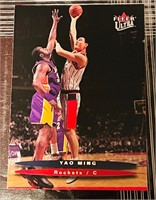 Lot of 4  Yao Ming Basketball Cards