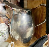 STAINLESS PITCHER