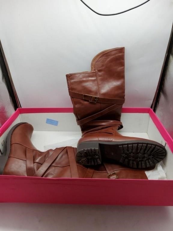 Shoe dazzle size 11 brown boots