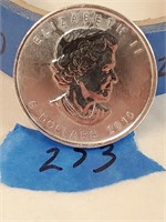 2010 Queen Elizabeth $5 Piece
