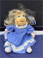 Ms piggy muppets doll