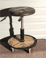 Husky adjustable shop stool