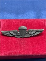 US military paratrooper wings pin airborne