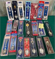 11 - LOT OF COLLECTIBLE SPOONS (Y119)