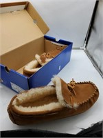 Size 12 men's slippers