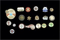 (19) Vintage Pins