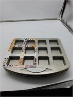 3 daily delights mini square pans