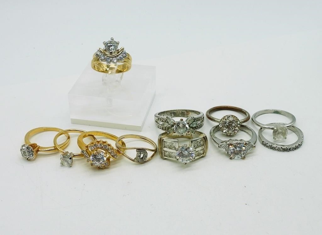 Large lot of Solitaire Rings