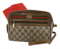 Gucci GG Supreme Sherry Line Camera Bag