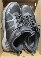 Men’s Eddie Bauer Hiking Shoes Size 10 (pre