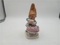 Gobel #523 Candy Confectioner Gnome figure