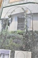 8' Wire Garden Arch