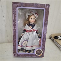 Betsy Ross Effanbee Doll #1152 w Original Box