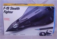 1986 Testors F-19 Stealth Fighter model kit,