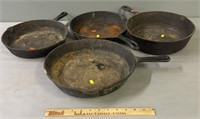4 Cast Iron Skillets Lot Collection