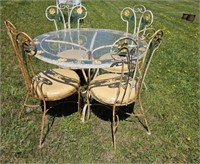 Thomasville Iron patio table with 4 chairs and