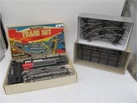 MECHANICAL TRAIN SET BY MARX NUMBER 526 COMPLETE