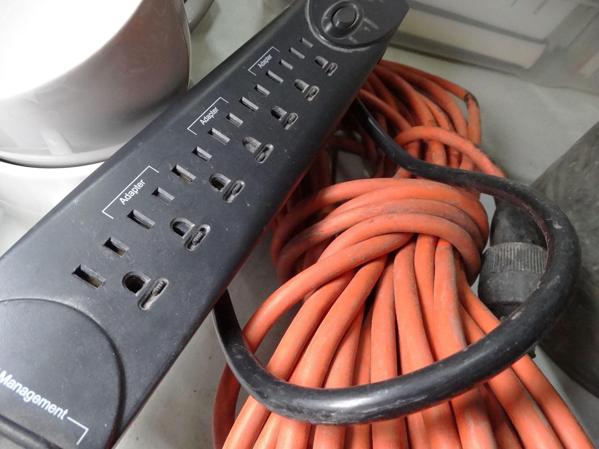 Long Grounded Extension Cord w/ Power Strip