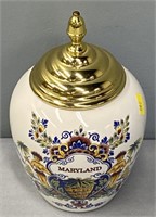 Royal Goedewaagen Delft Maryland Tobacco Jar