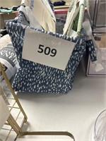 Brightroom scrunchable laundry tote