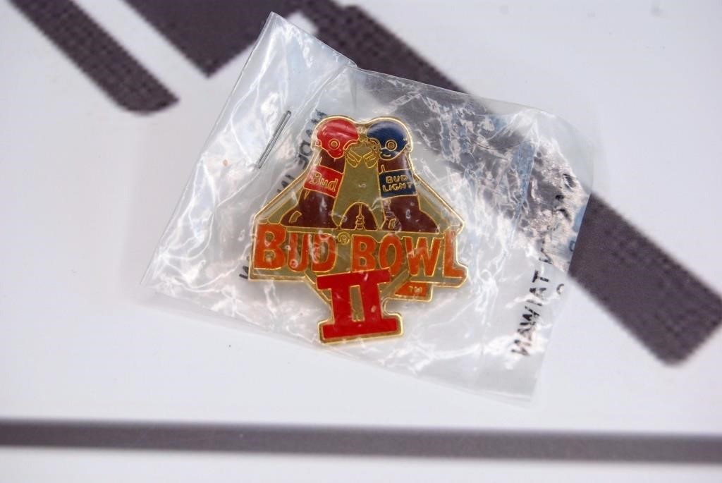 Bud Bowl II 1990 Bud vs Bud Light Pin