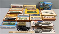 HO Trains Lot incl Boxes