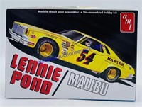 1:25 AMT Lennie Pond/Malibu Model Kit