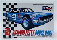 1:25 AMT Richard Petty Dodge Dart Model Kit