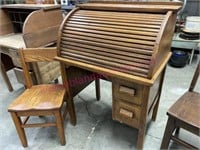 Ant. Oak child's rolltop desk & chair (nice)