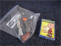 GUN LIGHTERS & PEANUTS PLAYING CARDS