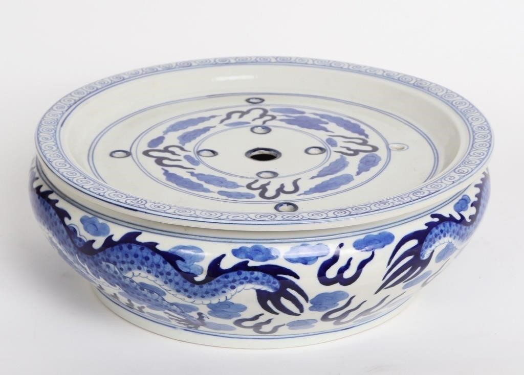 Blue and White Pot with Dragons