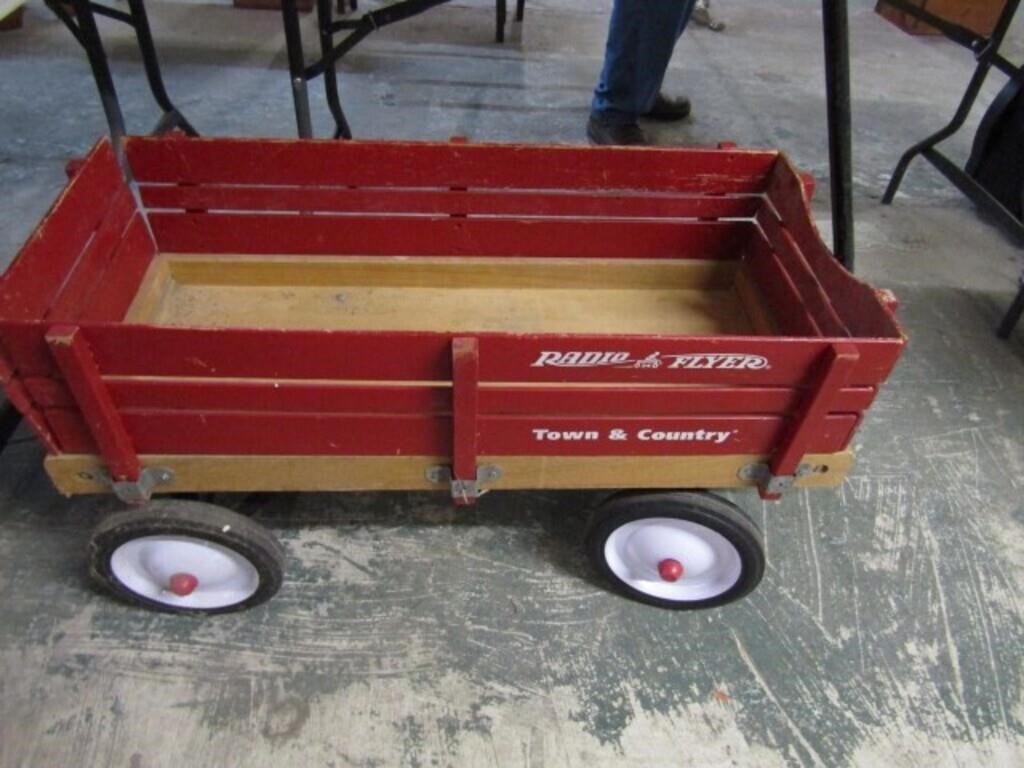 RADIO FLYER TOWN & COUNTRY WAGON