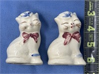 1940’s Shawnee Puss N Boots Shakers