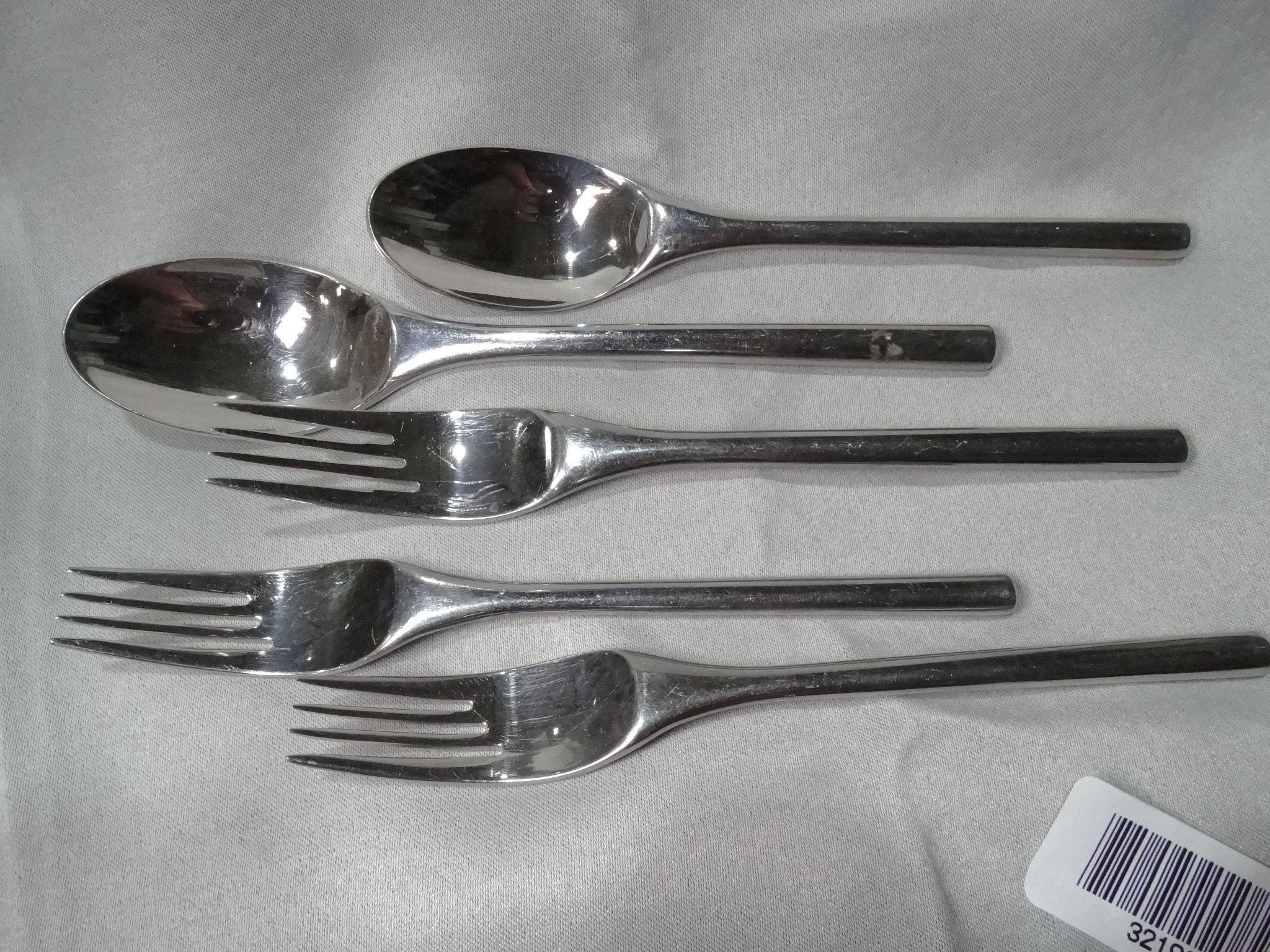 iittala 18-10     *    3 Forks / 2 Spoons