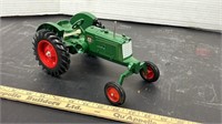 Scale Models 1/16 scale Oliver Model 70 Tractor.