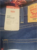 Levis jeans 38x32