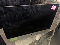 I Mac Computer with Keyboard and mouse
