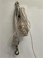 Pulley System W/ Nylon Rope