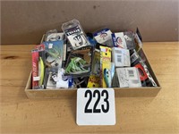 FLAT OF MISCELLANEOUS FISHING HOOKS & LURES