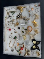 DEALER FLAT LOT OF COSTUME JEWELRY GREAT MIX