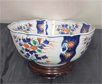 Large Chinese Kangxi Porcelain Bowl