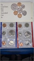 1992 P/D US Mint Uncirculated Coins Set