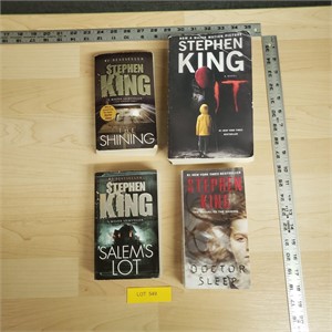 Lot of soft cover Stephen King Books, The Shining